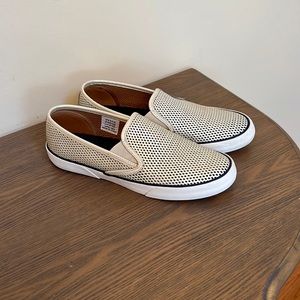 Sperry Slip On Sneaker Deck Shoes 9.5